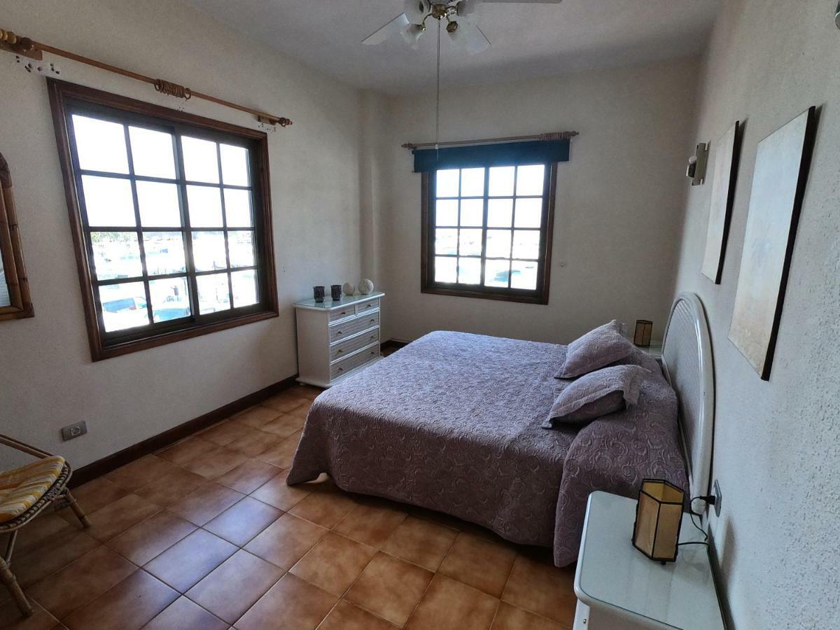 Apartamento Vacacional Los Gigantes Santiago Del Teide Bagian luar foto