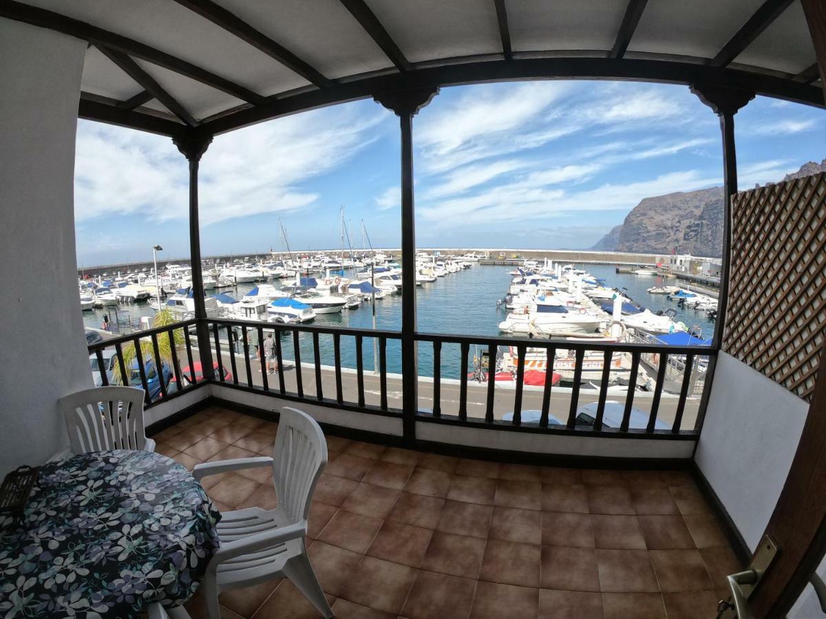 Apartamento Vacacional Los Gigantes Santiago Del Teide Bagian luar foto